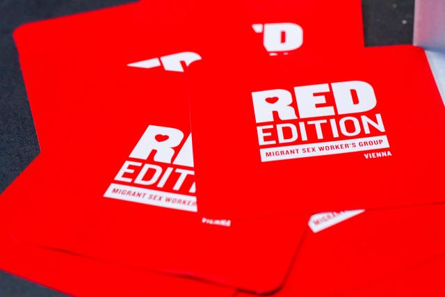 Red Edition rote Flyer